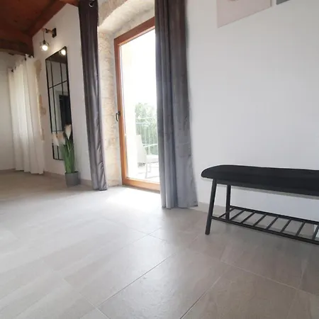 Villa Valeria Majkusi